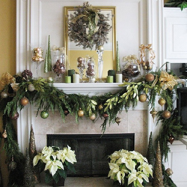 Christmas Fireplace Mantle Decorations
 Christmas Decoration Ideas for Fireplace