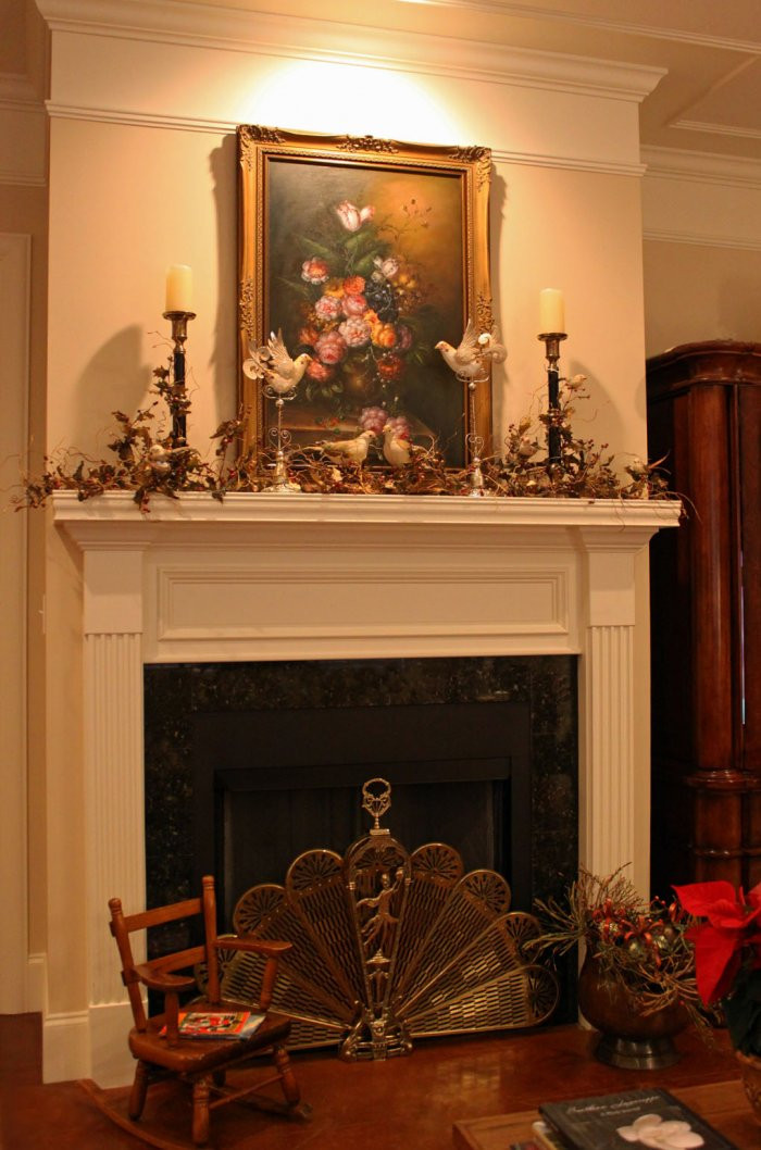 Christmas Fireplace Painting
 Holiday Decoration with Garlands