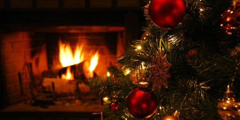 Christmas Fireplace Tree
 Christmas Trees and Fire Safety