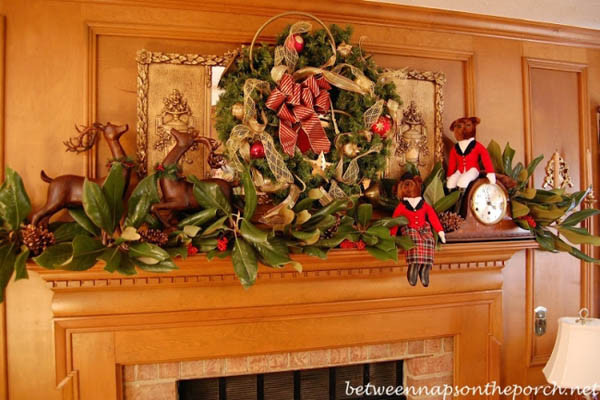 Christmas Fireplace Wreaths
 50 Most Beautiful Christmas Fireplace Decorating Ideas