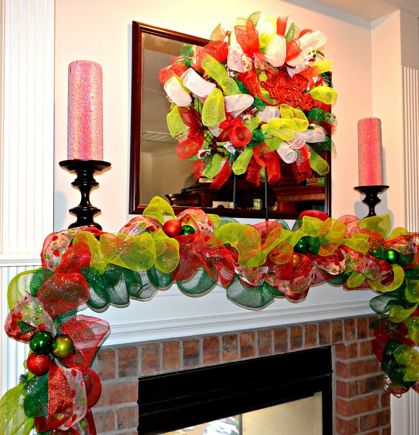Christmas Fireplace Wreaths
 Christmas Garlands