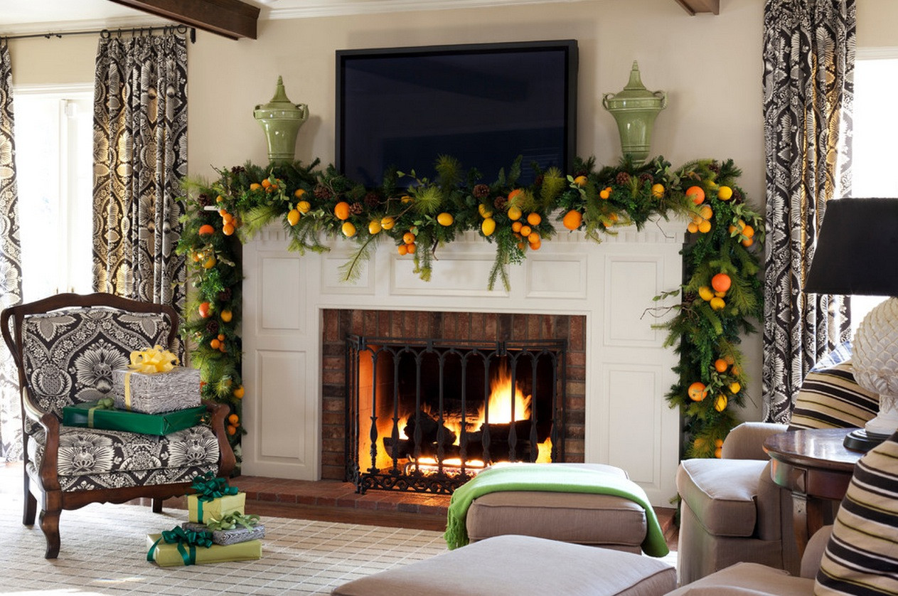Christmas Garland For Fireplace Mantel
 Christmas Mantel Decor Inspiration
