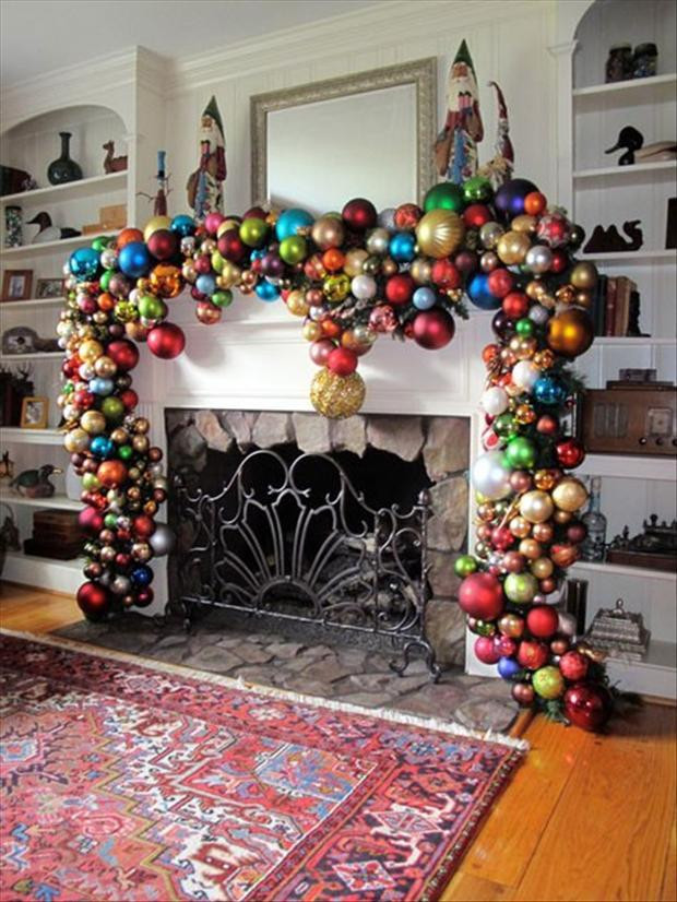 Christmas Garland For Fireplace Mantel
 50 Christmas Mantles For Some Serious Decorating Inspiration