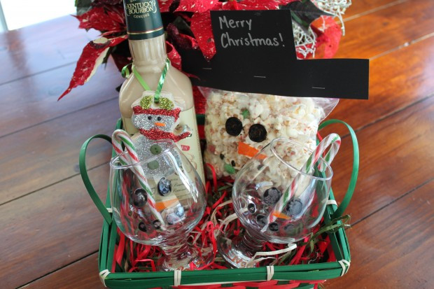 Christmas Gift Theme Ideas
 Snowman Themed Gift Baskets