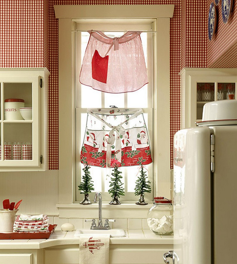 Christmas Kitchen Curtains
 23 Ways To Decorate Your Kitchen For The Holidays