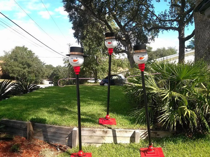 Christmas Lamp Post Covers
 snowman lamp post Made from pvc pipe acrylic globe