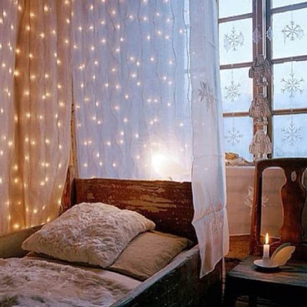 Christmas Light Bedroom Decor
 66 Inspiring ideas for Christmas lights in the bedroom