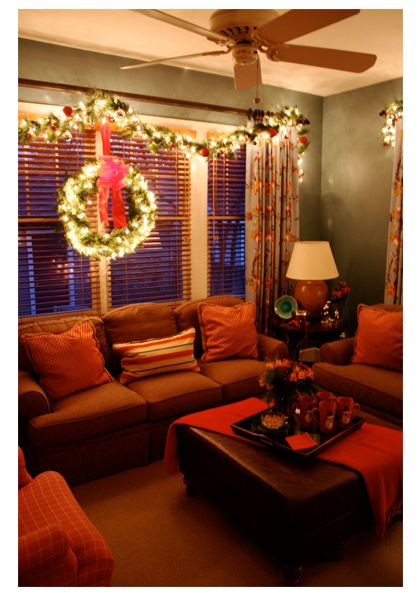 Christmas Light Decorations Indoor
 Best 25 Indoor christmas decorations ideas on Pinterest
