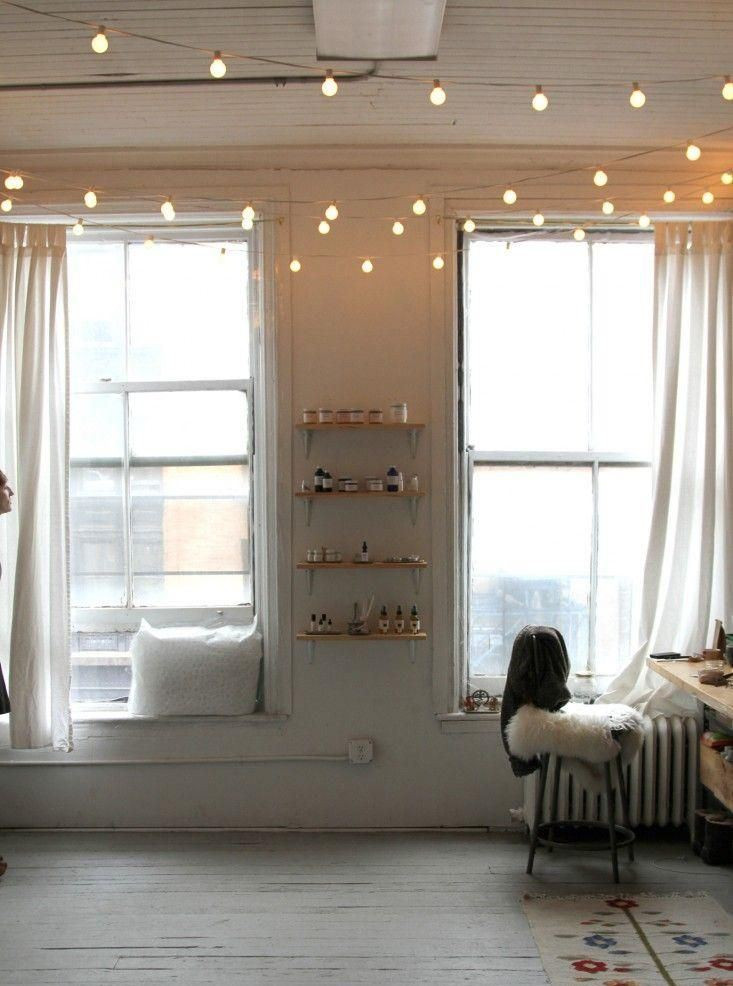 Christmas Lights Ideas Indoor
 Keep the Holiday Glow Alive with These Winter Decor Ideas