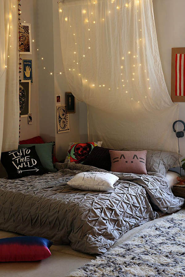 Christmas Lights In Bedroom Ideas
 Christmas Lights In The Bedroom