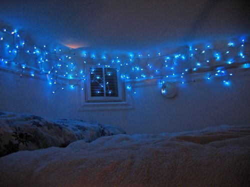 Christmas Lights In Bedroom Ideas
 25 Best Ideas about Christmas Lights Bedroom on Pinterest