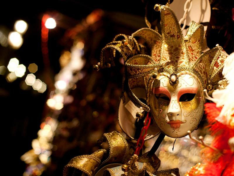 Christmas Masquerade Party Ideas
 10 Tips to Plan the Best Christmas Party Ever – Gawin