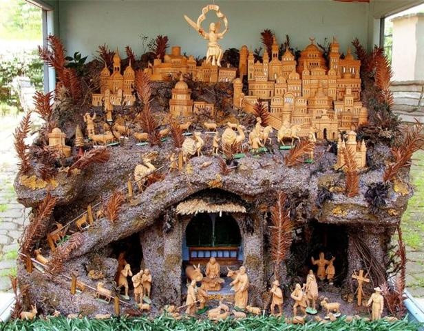 Christmas Nativity Set Indoor
 23 best Wow Factor Nativities images on Pinterest