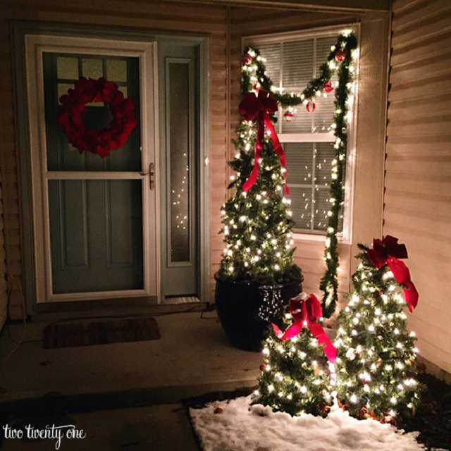 Christmas Outdoor Decorations
 27 Cheerful DIY Christmas Decoration Ideas You Should Look