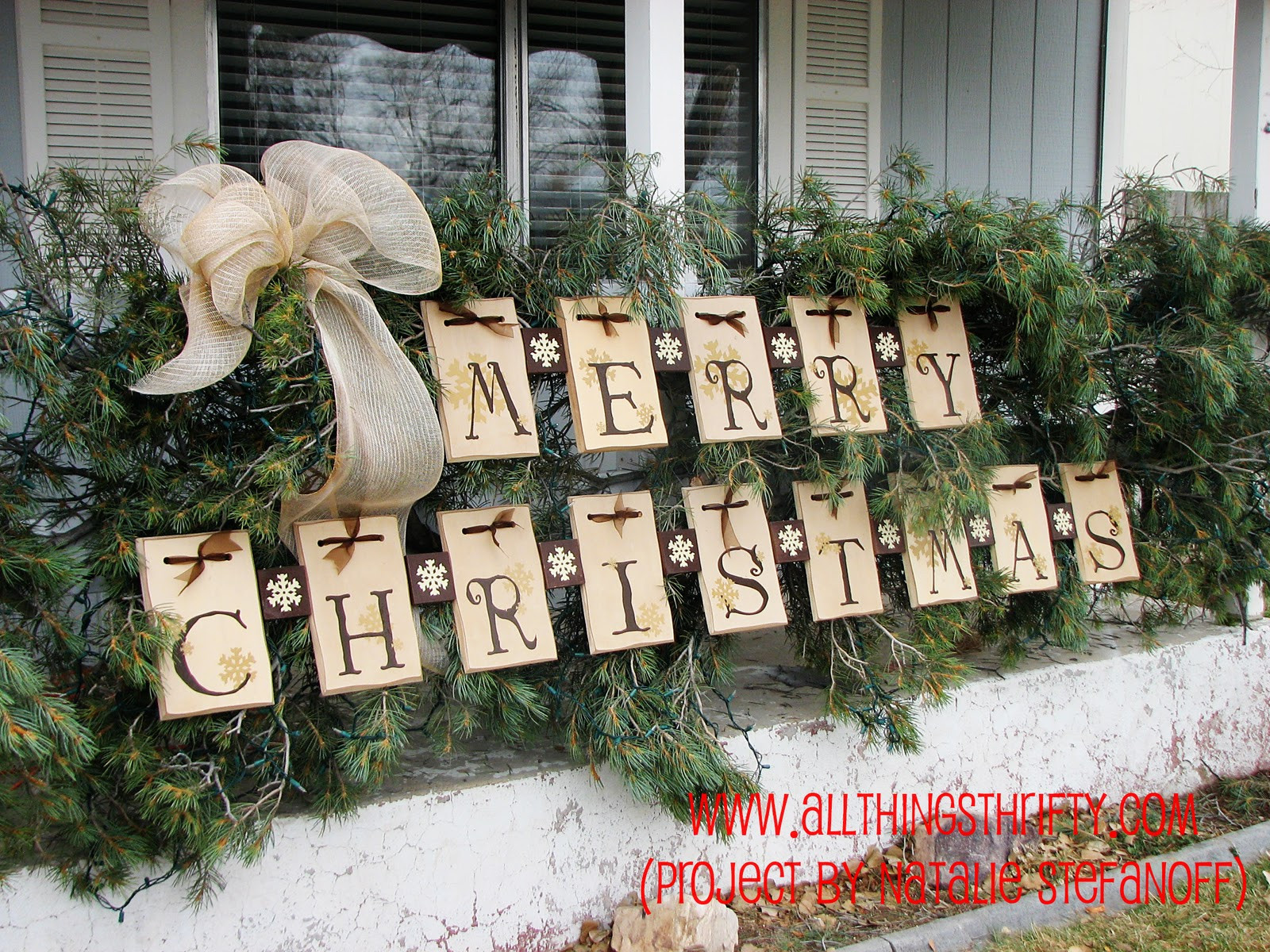 Christmas Outdoor Decorations
 Dress up your porch for the Holidays
