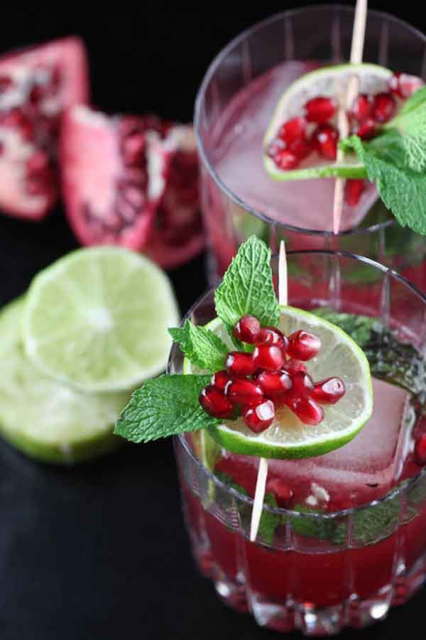Christmas Party Drinking Ideas
 21 Holiday Party Drinks Non Alcoholic and With Alcohol