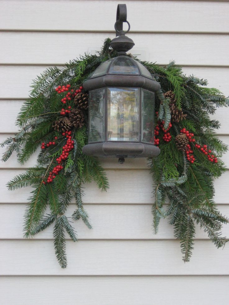 Christmas Porch Lights
 Simple Lantern Swag … Christmas