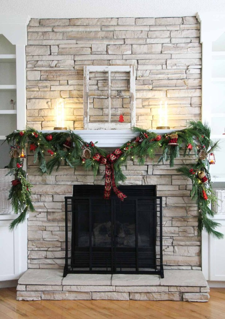 Christmas Swags For Fireplace
 30 Beautiful Christmas Mantel Decorations Ideas A DIY