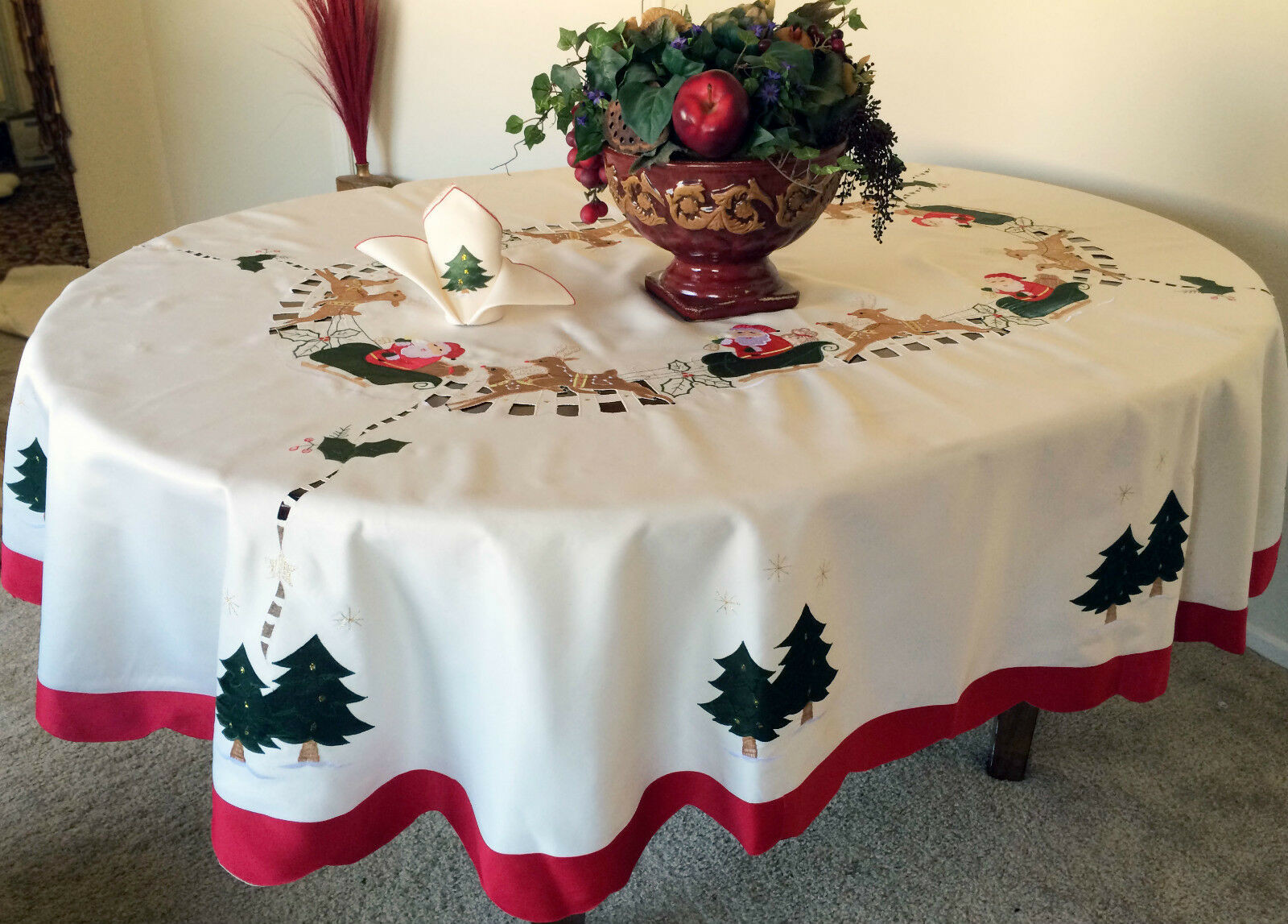 Christmas Table Cloths
 Vintage Christmas Embroidered Santa Tablecloth Round White