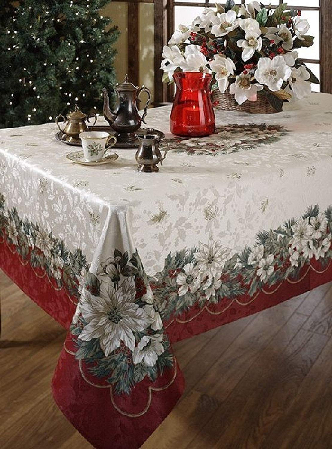 Christmas Table Linens
 Christmas Tablecloths