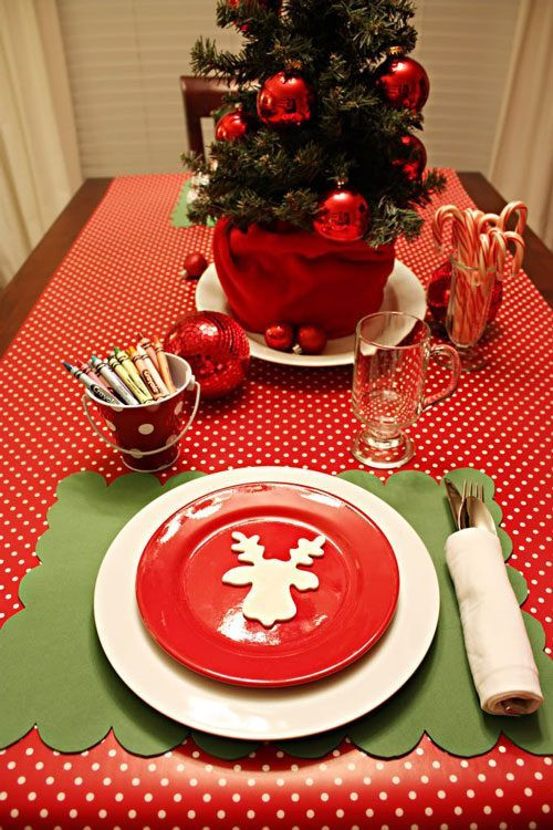 Christmas Table Setting
 Holiday Table Setting Ideas for kids — Eatwell101