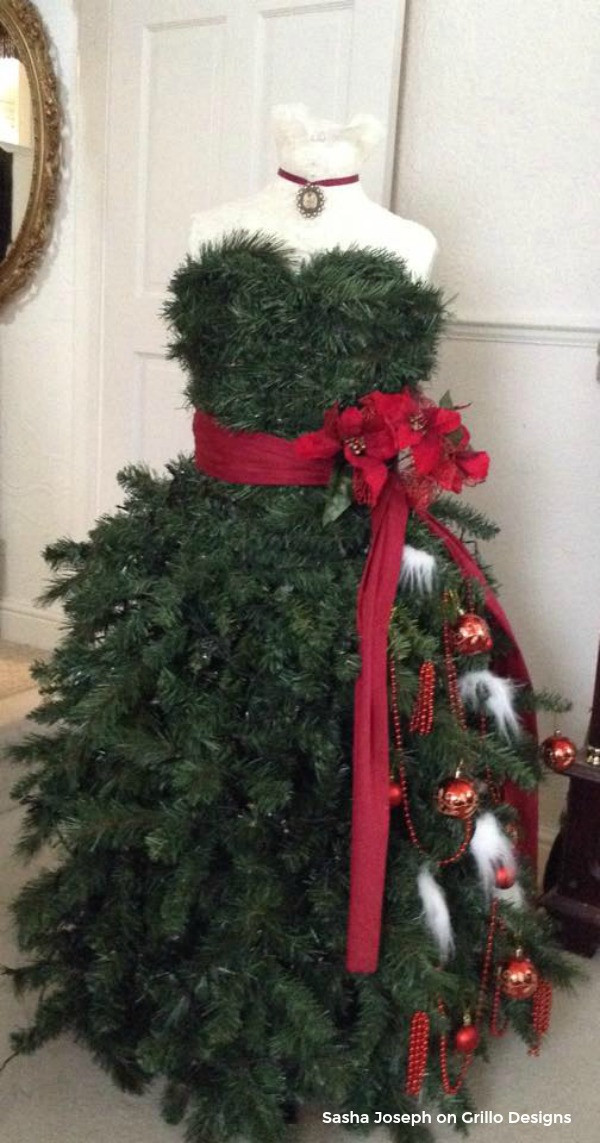 Christmas Tree Dress DIY
 20 Stunning DIY Mannequin Tree Dress Forms You ll Love