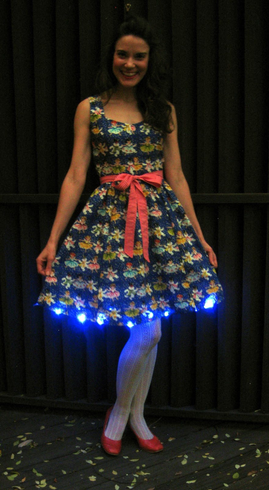 Christmas Tree Dress DIY
 Cassie Stephens DIY Blue Christmas Dress
