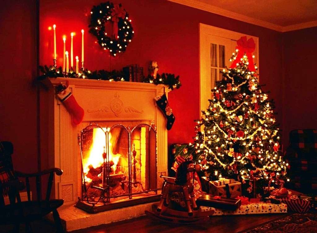 Christmas Tree Fireplace Wallpaper
 21 Amazing Christmas Fireplace Decor Ideas