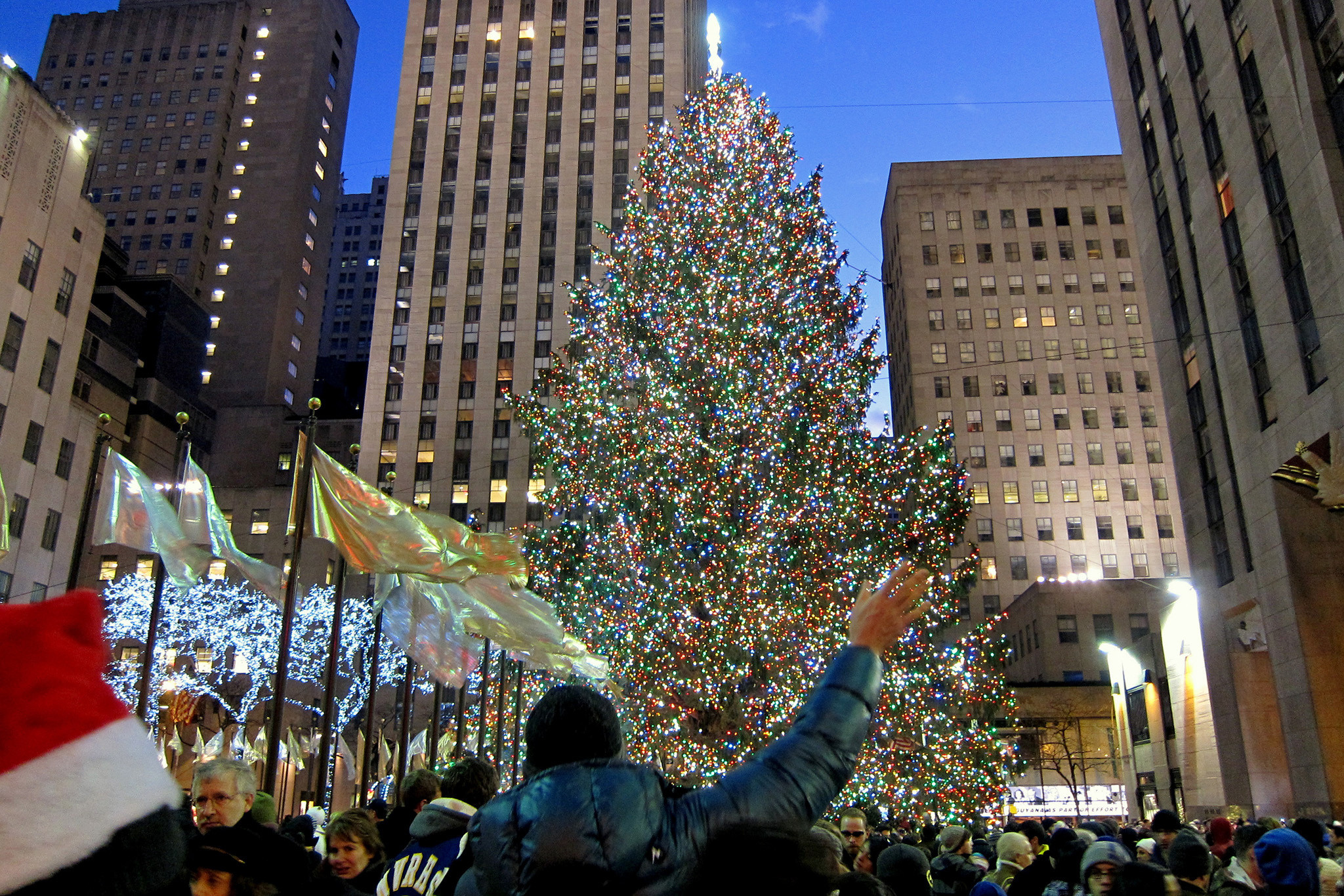Christmas Tree Lighting 2019 Nyc
 Rockefeller Center Christmas Tree In NYC 2019 Guide