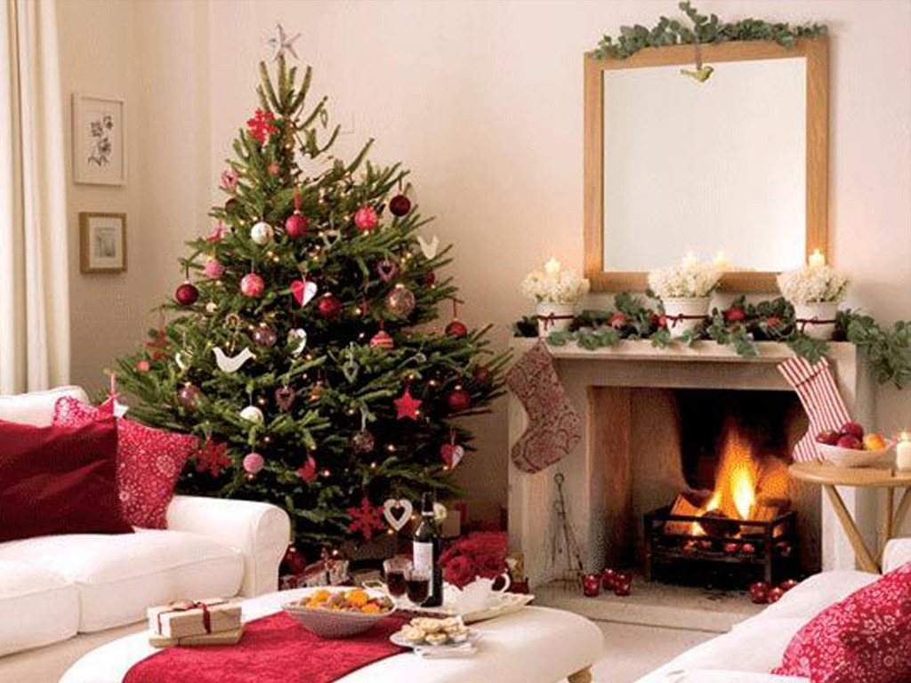 Christmas Tree With Fireplace
 White Xmas
