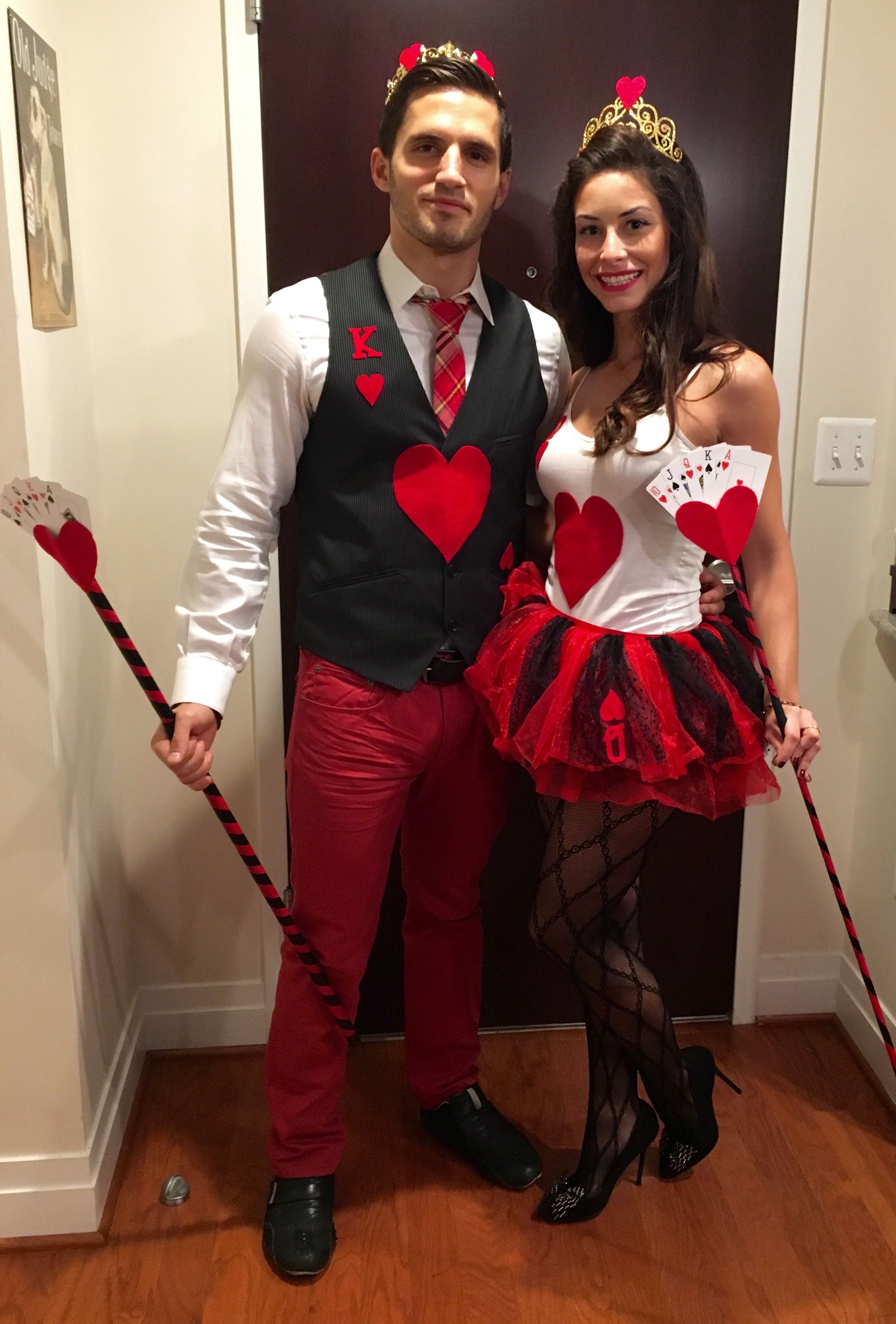 Clever DIY Halloween Costumes
 DIY King and Queen of Hearts Cute Creative Couples