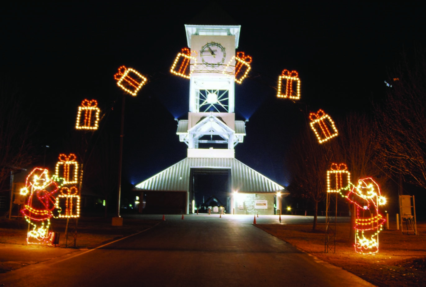 Commercial Outdoor Christmas Decorations
 mercial Lighted Arches for Drive Thru Parks and City