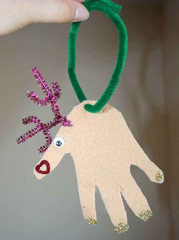 Crafts To Make For Christmas
 40 Easy And Cheap DIY Christmas Crafts Kids Can Make