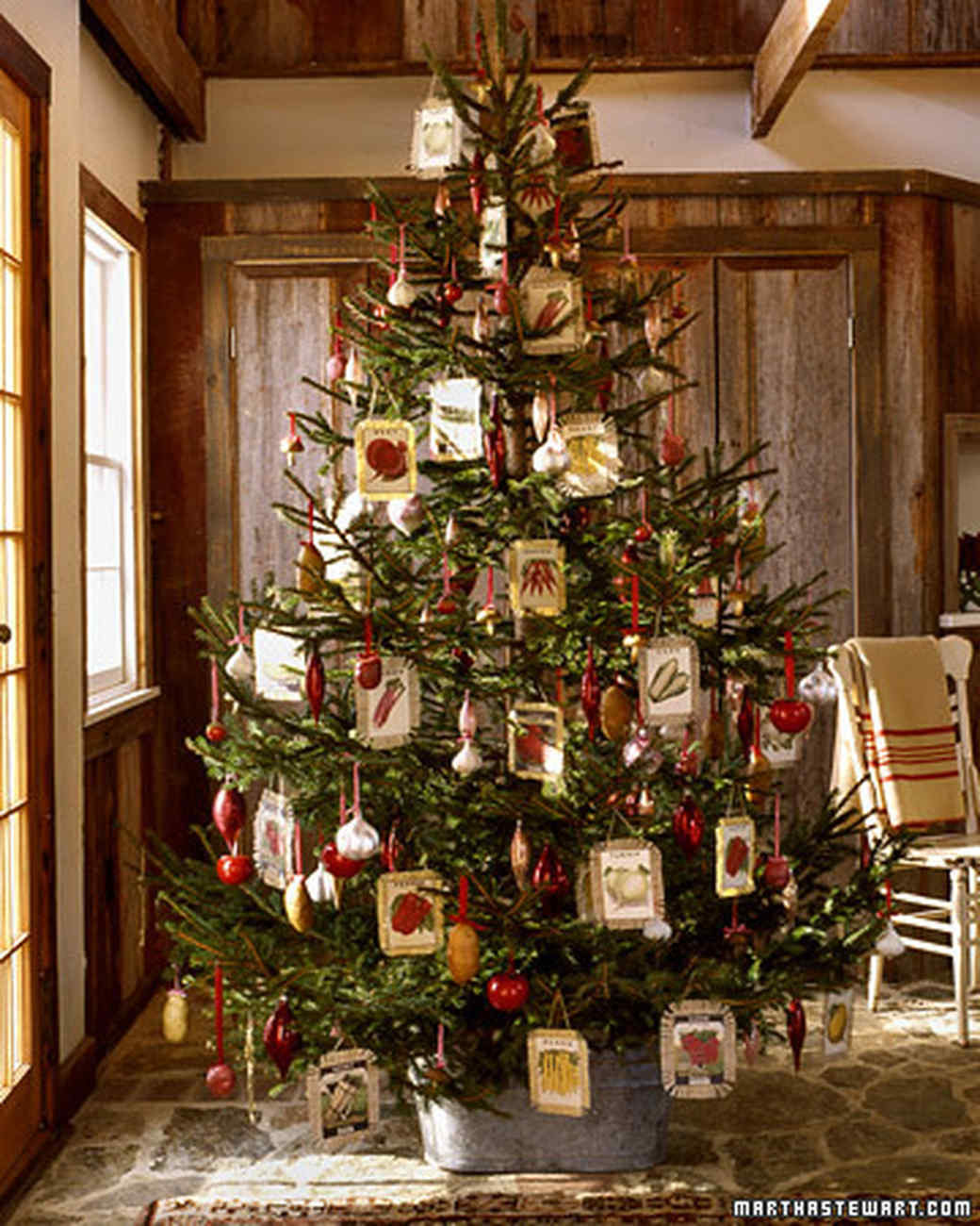 Creative Christmas Tree Ideas
 Creative Christmas Tree Decorating Ideas