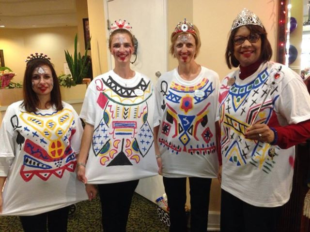 Deck Of Cards Halloween Costume
 Queens Costume For a cheap and easy group costume a group
