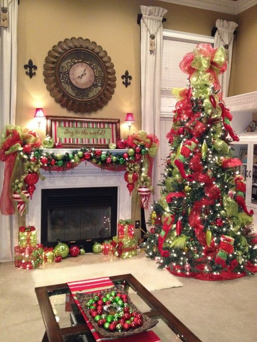 Decorate The Fireplace For Christmas
 35 Christmas Décor Ideas In Traditional Red And Green