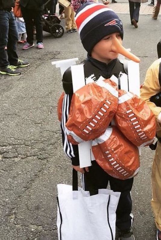 Deflate Gate Halloween Costume
 The Funniest & Best NFL Halloween Costumes 2015 Daily