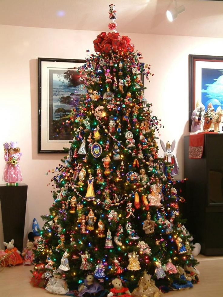 Disney Christmas Home Decor
 25 best ideas about Disney christmas trees on Pinterest