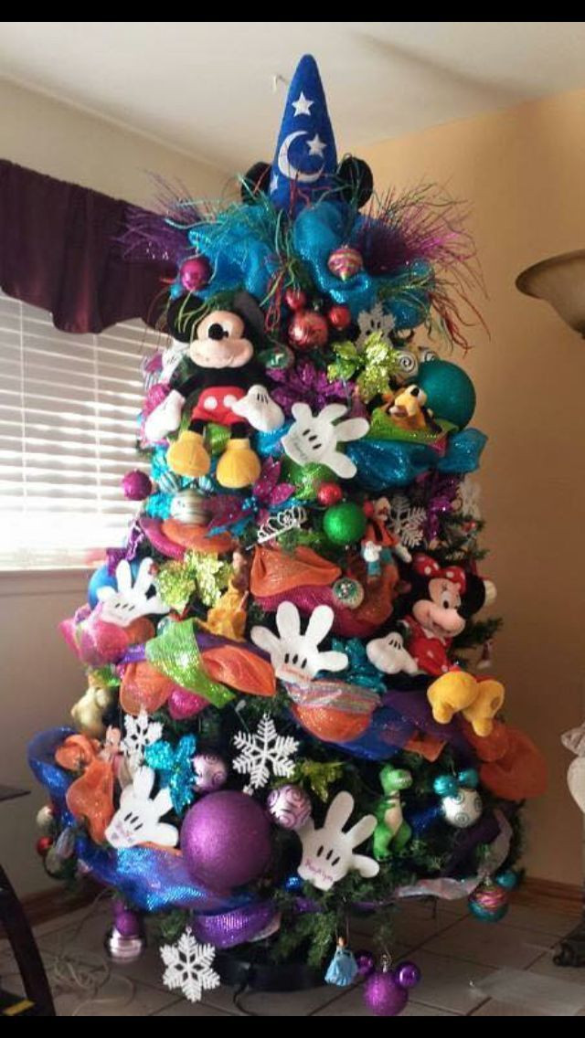 Disney Christmas Home Decor
 Best 25 Mickey mouse christmas ideas on Pinterest
