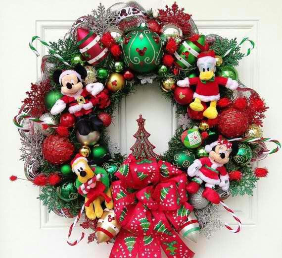 Disney Christmas Home Decor
 Disney Christmas Ideas 10 handpicked ideas to discover