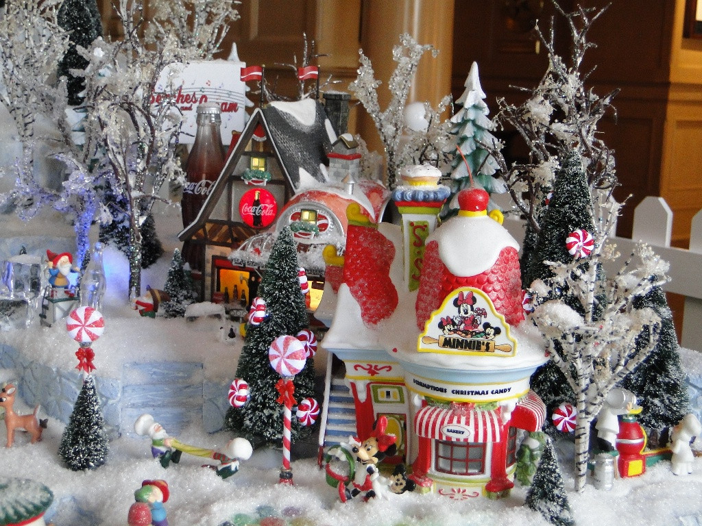 Disney Christmas Home Decor
 25 Disney Christmas Decorations Ideas For 2016