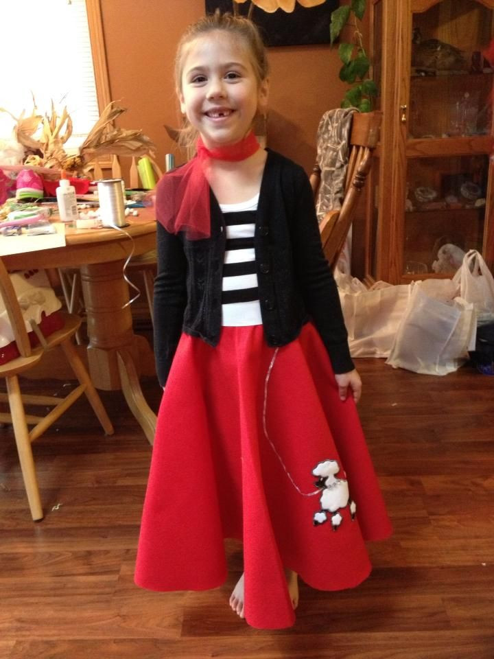 DIY 50S Costumes
 DIY Poodle Skirt Made for my niece for 50 s day at school