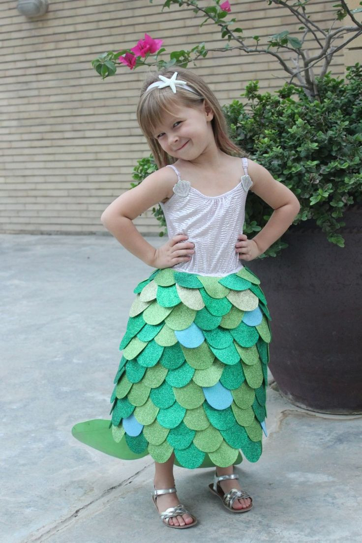 DIY Ariel Costume
 Best 25 Homemade mermaid costumes ideas on Pinterest
