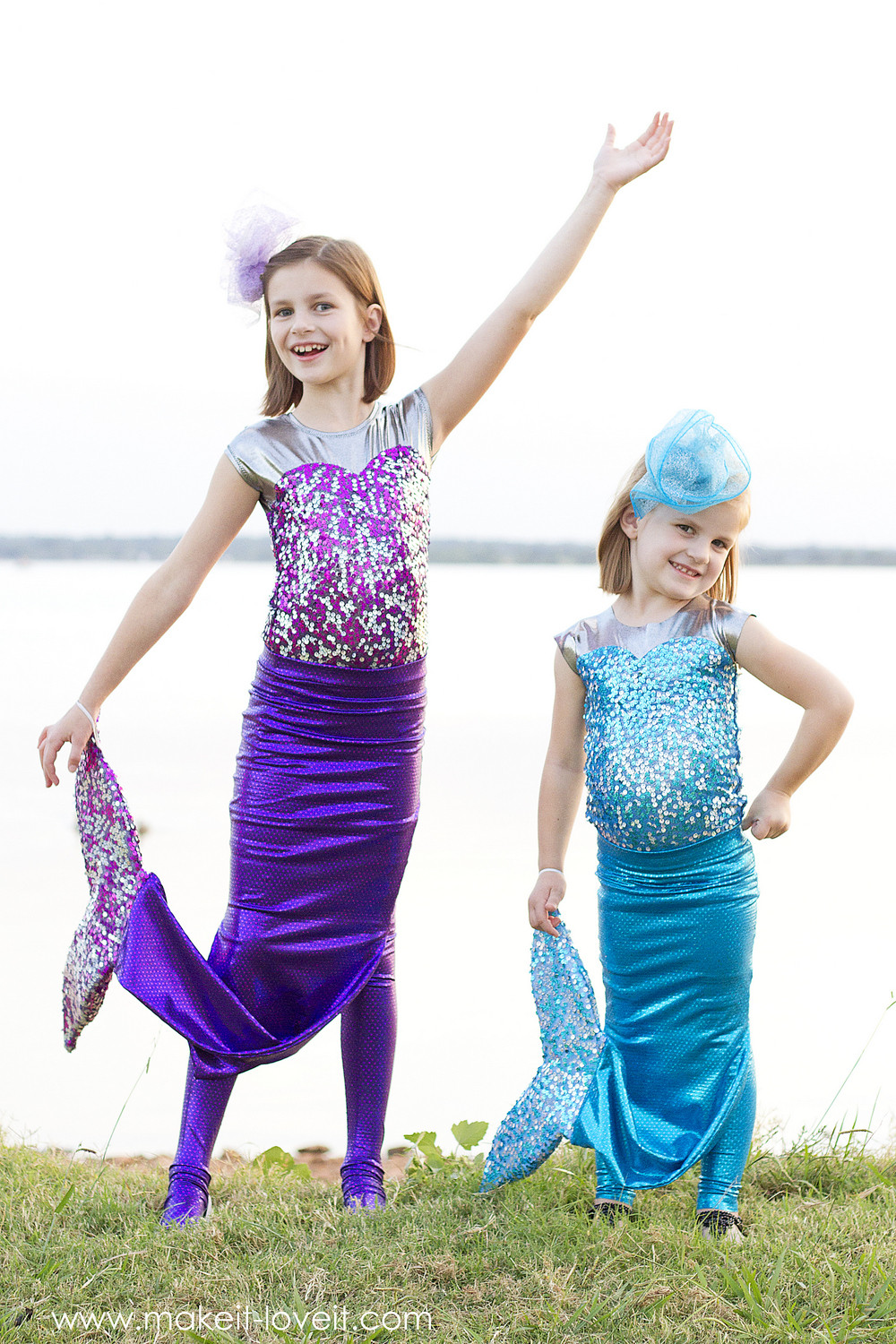 DIY Ariel Costume
 DIY Mermaid Costume with a REPOSITIONABLE Fin
