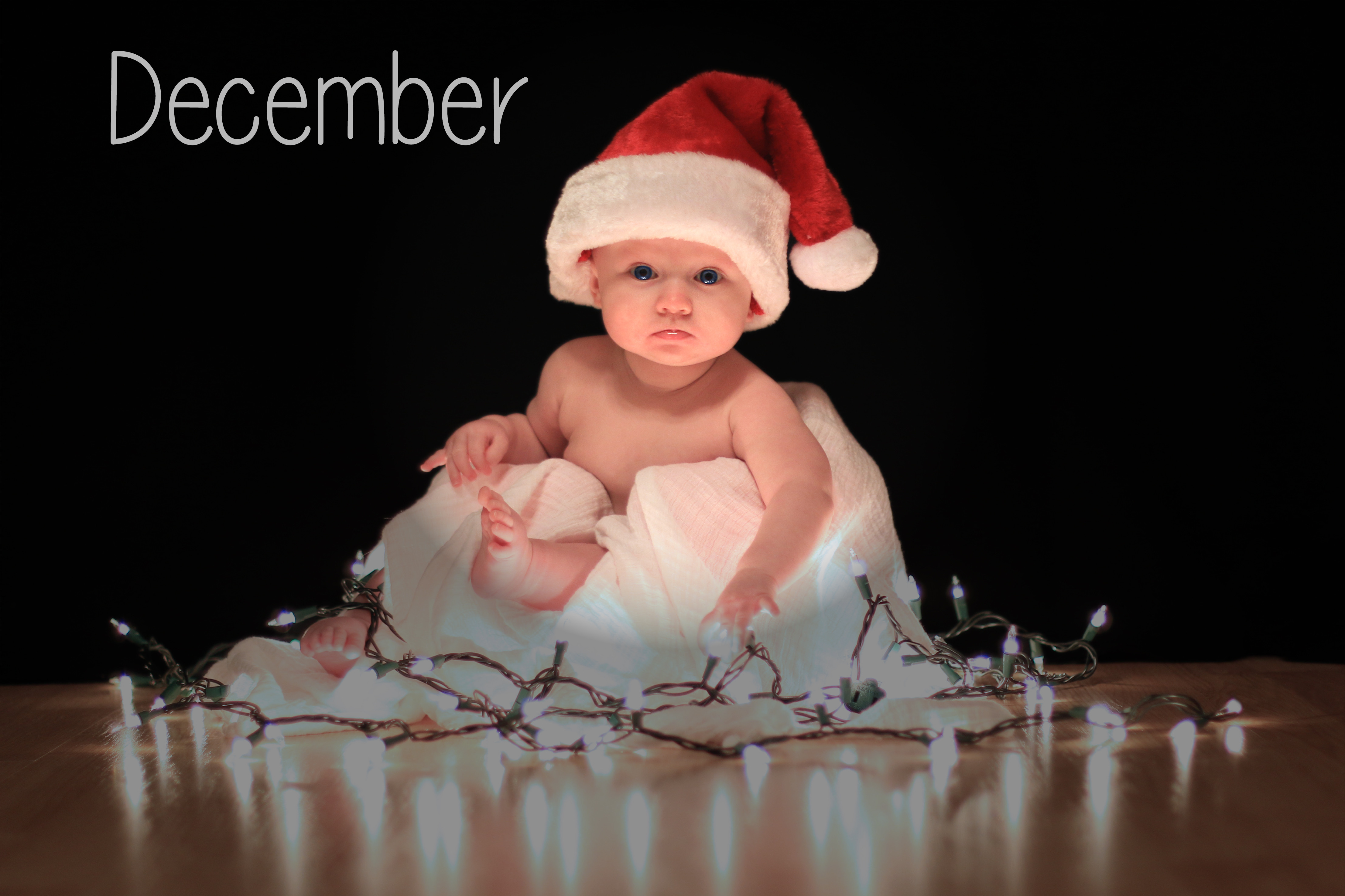 DIY Baby Christmas Pictures
 Cute DIY Custom Baby Calendar