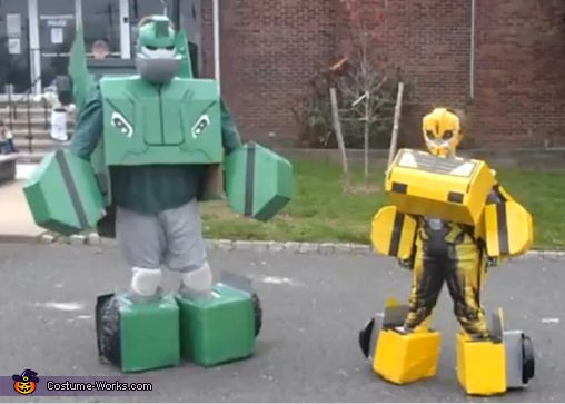 DIY Bumblebee Transformer Costume
 52 best Costumes images on Pinterest