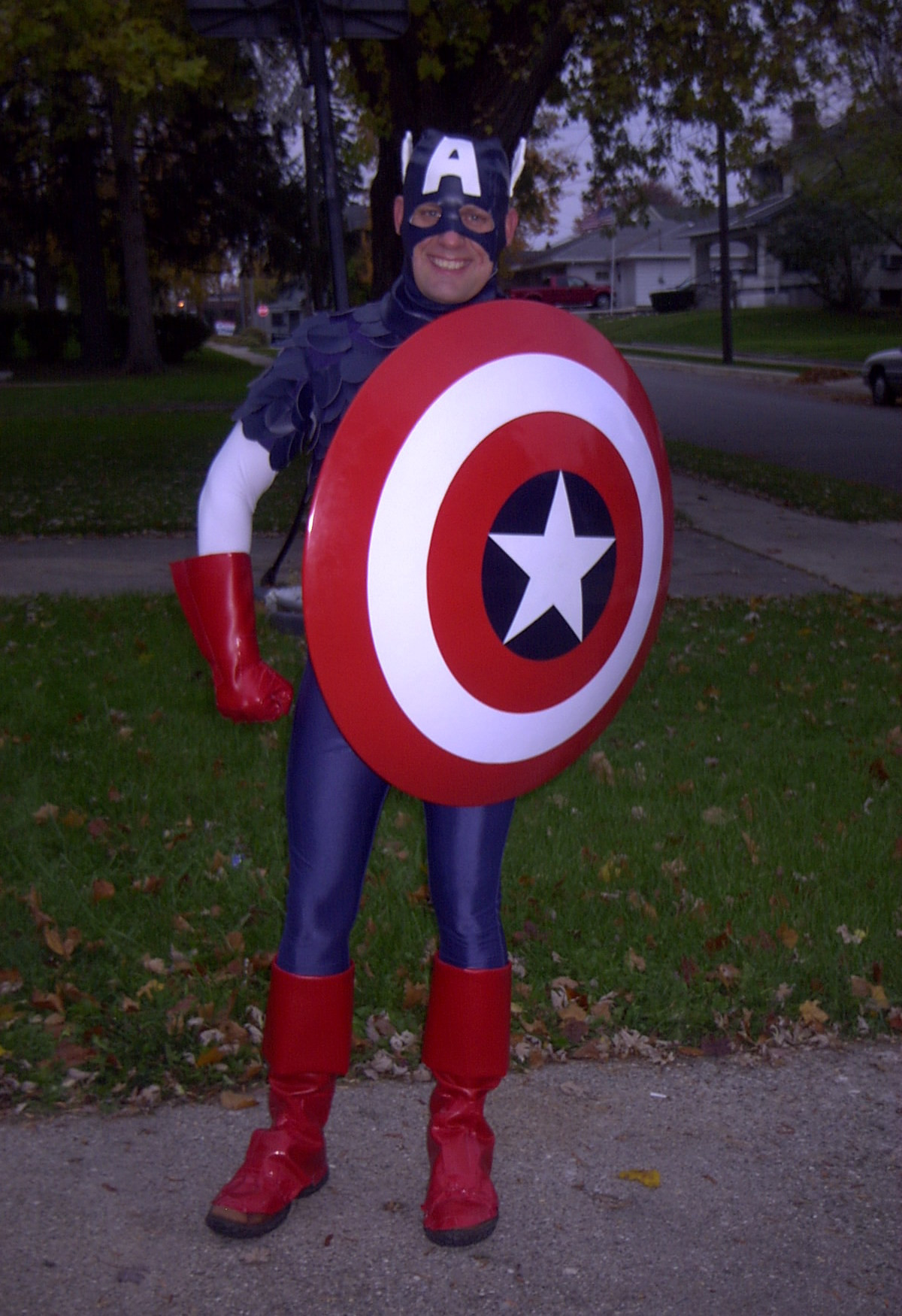 DIY Captain America Costume
 Captain America Halloween Costume
