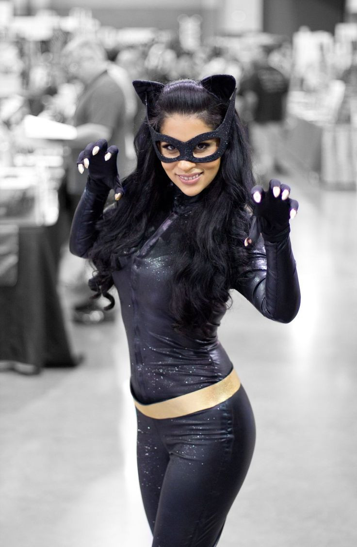 DIY Catwoman Costume
 Best 25 Cat woman costumes ideas on Pinterest