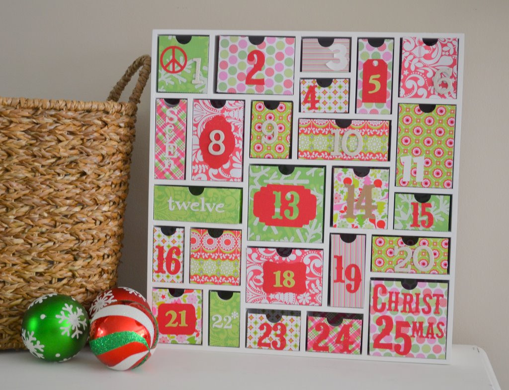 DIY Christmas Advent Calendar
 Little Miss Momma