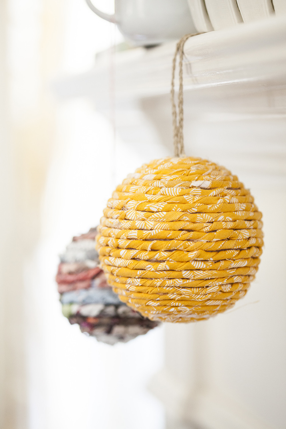 DIY Christmas Ball Ornaments
 Easy DIY Wrapped Ball Ornament offbeat inspired